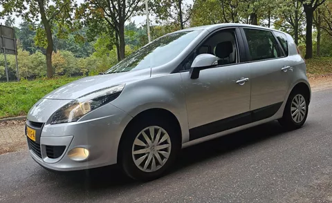 Renault Sc&eacute;nic 1.4 TCE 2e Eig ! NL Auto ! APK 14-10-2026 !