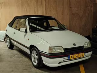 Opel Kadett 1.6i GT Bertone Cabriolet Barnfind! nwe APK