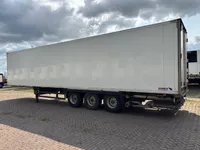 Schmitz Cargobull Multitemp, 260, Scheibebremse, Alu Boden, alu floor ,m Blumenbreit, Flower width Foto