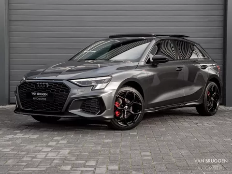 Audi A3 Sportback 30 TFSI S-Line Pano RS-Stoelen Sfeer Standkachel