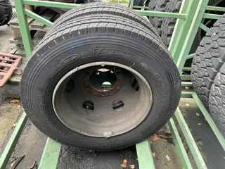 Goodyear REGIONAL RHS II 205/75/17.5 SET