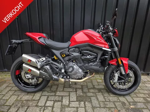 Ducati Monster + Akrapovic