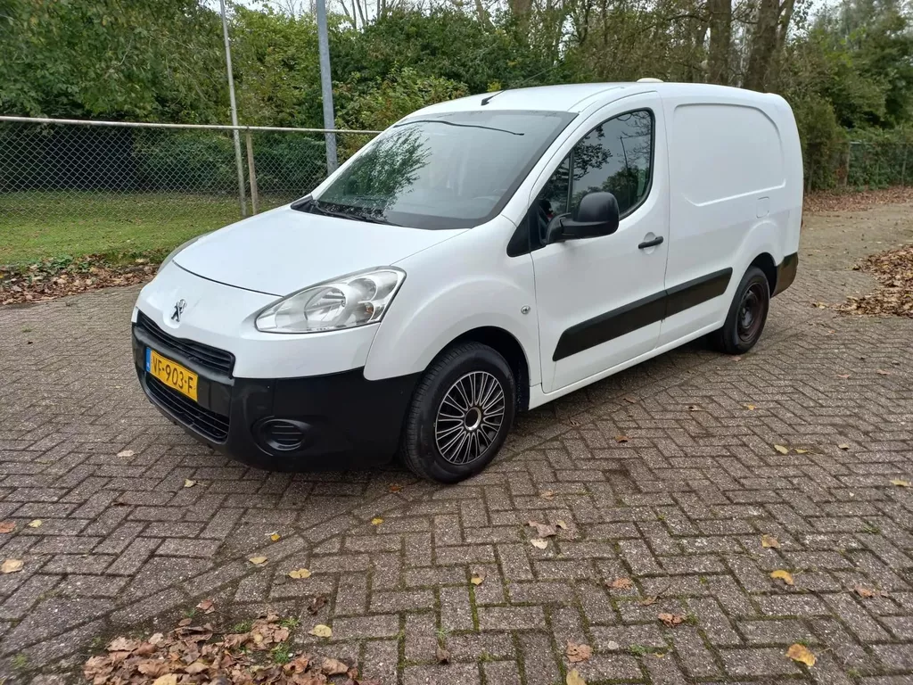 Peugeot Partner 122 1.6 e-HDI L2 LANG Euro 5 Airco Trekhaak