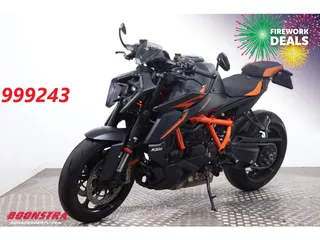 KTM 1390 SuperDuke R Akrapovic LED Cruise
