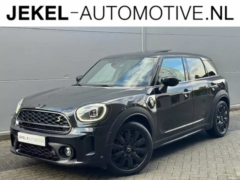 Mini Countryman 2.0 Cooper S E ALL4 Black Pack Panoramadak, Head-Up, H/K geluidsinstallatie, 18&quot; LM velgen, enz