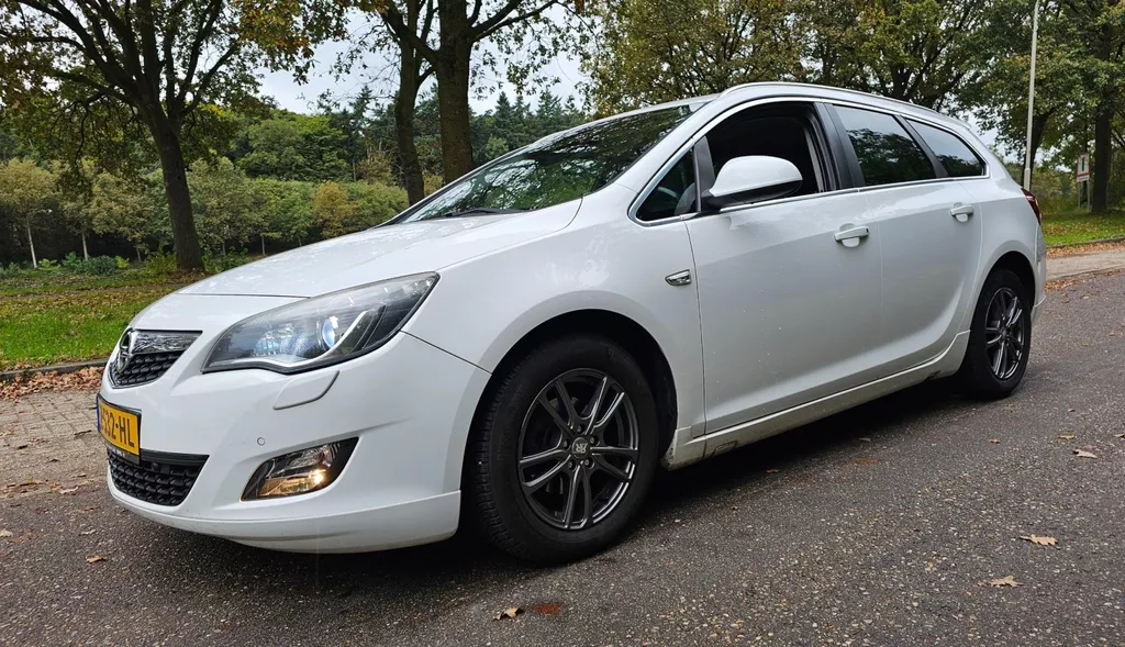 Opel Astra Sports Tourer 1.4 Turbo LPG G3 EX BPM LEDER LED Opel Astra Sports Tourer 1.4 Turbo LPG G3 EX BPM LEDER LED