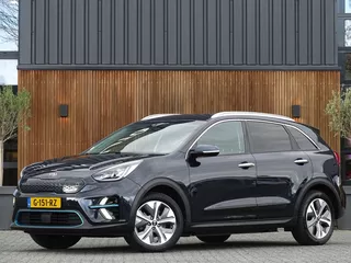 Kia e-Niro Executive Line 64 kWh automaat / JBL / luxe uitvoering *NAP*