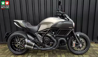Ducati Diavel Titanium Nummer 233 van 500!