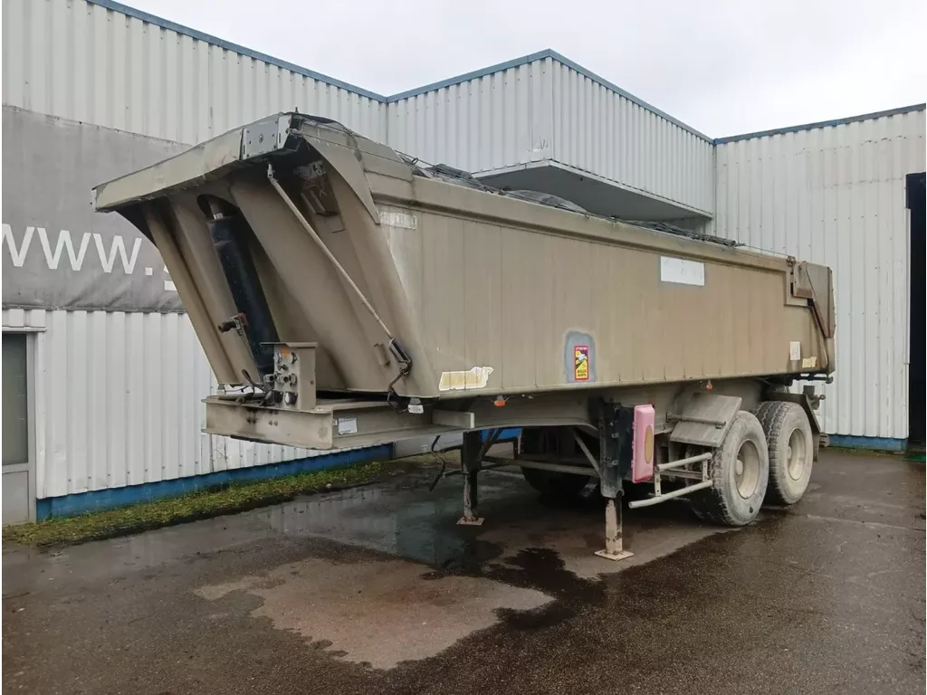 Benalu 2 Axle Alu Tipper , Spring Suspension , Drum Brakes