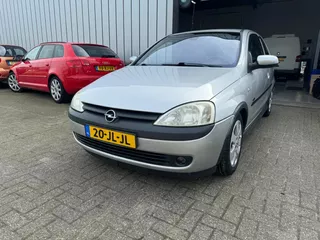 Opel Corsa 1.8-16V GSi