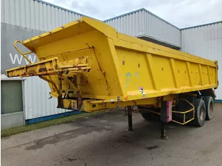 Marrel Hydrauliek 2 Axle Steel Tipper, 8 Tyres  , Spring Suspension , Drum Brakes