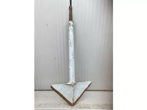 MTM DRIEHOEK SPADE