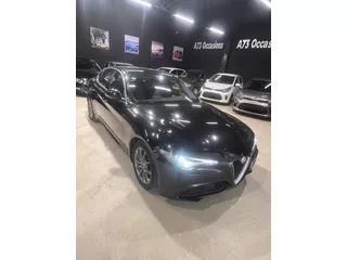 Alfa Romeo Giulia 2.2