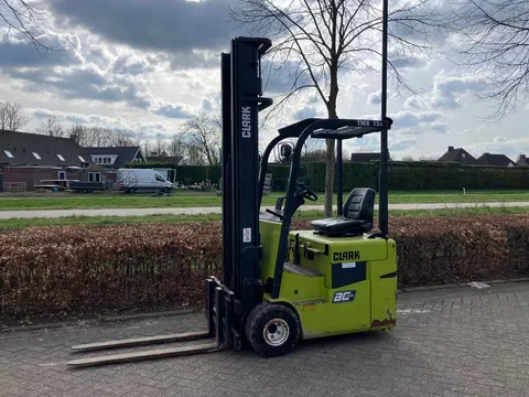 te koop clark elektrische heftruck TMX15S