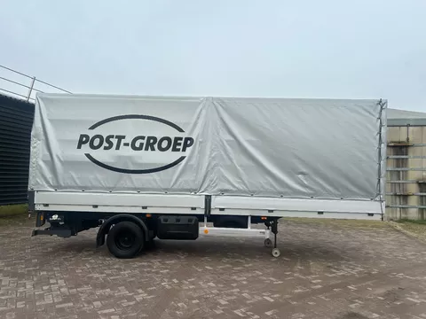 RONNER BE OPLEGGER GESLOTEN HUIF 6.5 TON MET LAADKLEP 1000KG