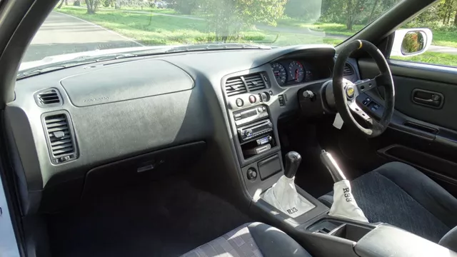 1996 Nissan Skyline JDM car for sale — photo 19 of 24