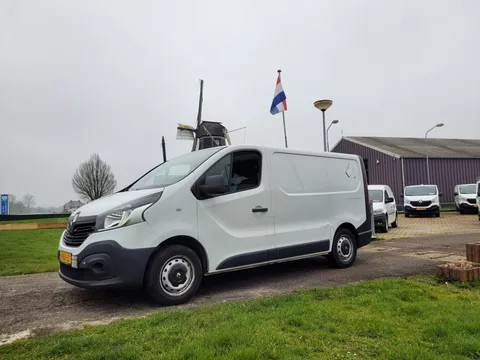 Renault Trafic 1.6 dCi T27 L1H1 nw motor/inrichting