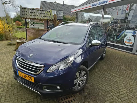 Peugeot 2008 1.2 VTi Allure Pack Premium Plus