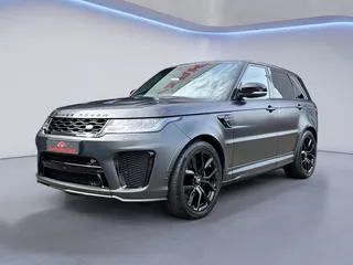 Land Rover Range Rover Sport SVR 575 PK / HUD / 360 Camera / Carbon / Drive Pro Pack / SVO Matt Zwart / Meridian / Stoelventilatie / Luxe Cognac Leder / (MET GARANTIE*)