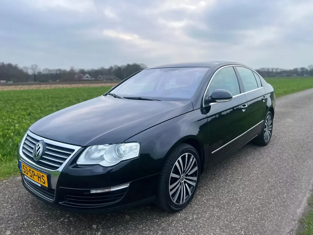 Volkswagen Passat 3.2 V6 Highline 4M Dsg