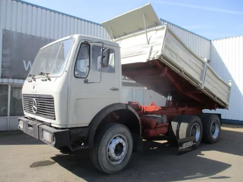 Mercedes-Benz 2633, V8 , ZF Manual , 6x4 , 3 Way tipper , Spring suspension