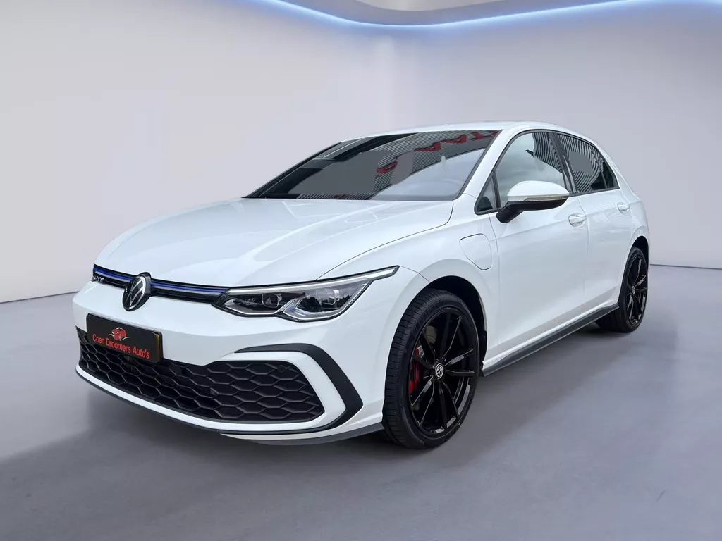 Volkswagen Golf GTE 1.4 e Hybrid Volkswagen Golf 1.4 eHybrid GTE Pretoria/Sportstoelen/Adaptive Cruise Control/Apple Carplay/Climate Control/LED/Sfeer Verlichting/18'' LMV (MET GARANTIE*)