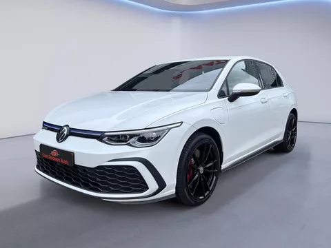 Volkswagen Golf GTE 1.4 e Hybrid Volkswagen Golf 1.4 eHybrid GTE Pretoria/Sportstoelen/Adaptive Cruise Control/Apple Carplay/Climate Control/LED/Sfeer Verlichting/18'' LMV (MET GARANTIE*)