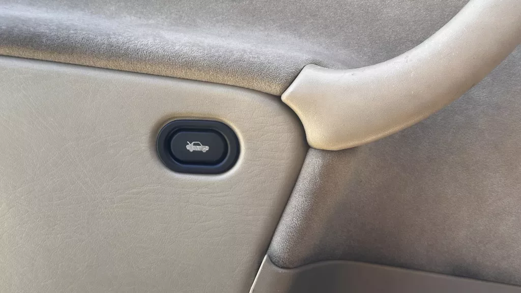 Saab 9-3 2.0 S - Airco - 2e eigenaar! Saab 9-3 2.0 S - Airco - 2e eigenaar!