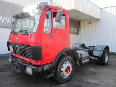 Mercedes-Benz 1630 , V8 , Bi-Turbo , Manual , Spring suspension