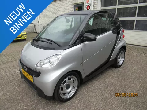 smart fortwo coup&eacute; 1.0 mhd Pure