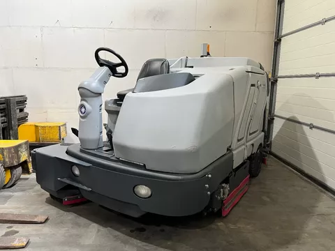 Nilfisk !! ER 1600 kubota diesel 2011 schrobmachine