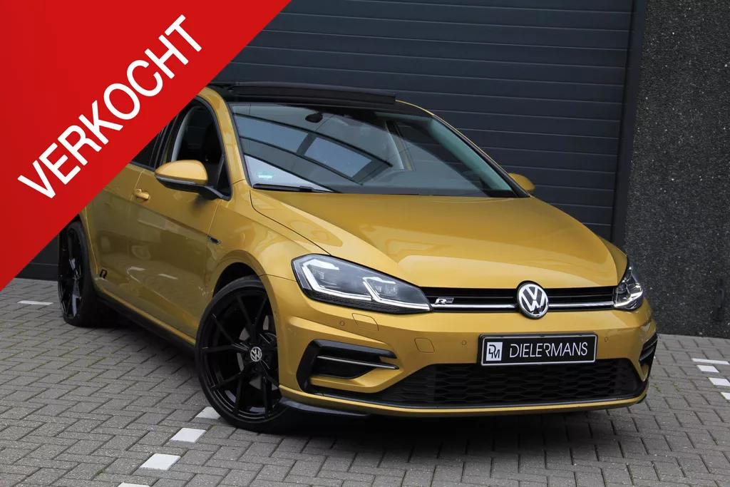 Volkswagen Golf R-Line DSG 150 pk | Panoramadak | Digitaal display | Full LED matrix | Apple Carplay | Bom- en bomvol