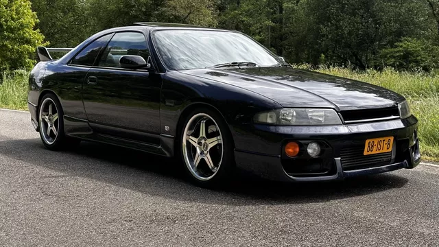 1996 Nissan Skyline JDM car for sale — photo 2 of 24