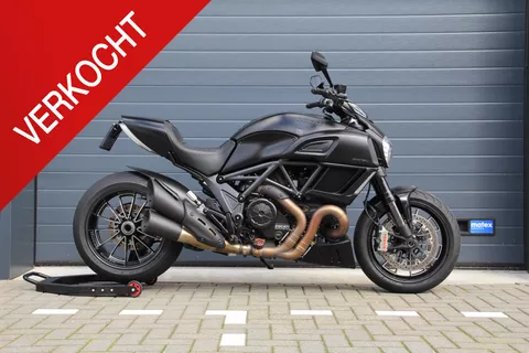 Ducati Diavel Dark Stealth | Absolute nieuwstaat Ducati Diavel Dark Stealth | Absolute nieuwstaat