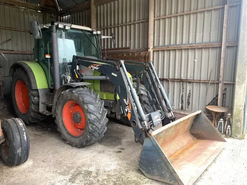 Renault ARES 556 - CLAAS 556 RZ