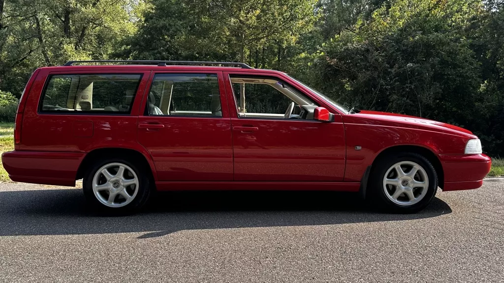 Volvo V70 2.5 - 54000 KM - NETTE STAAT **** Volvo V70 2.5 - 54000 KM - NETTE STAAT ****