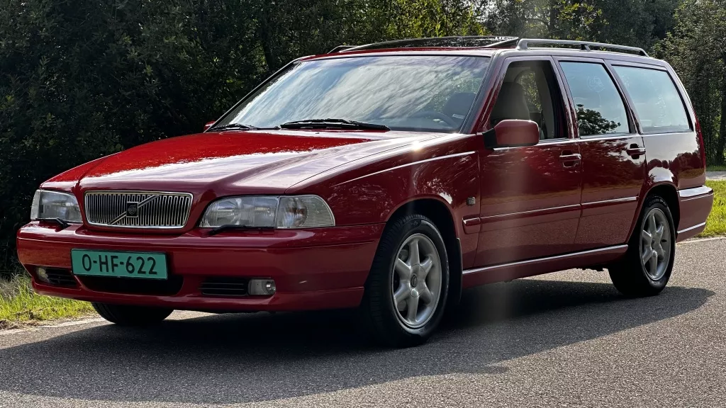 Volvo V70 2.5 - 54000 KM - NETTE STAAT **** Volvo V70 2.5 - 54000 KM - NETTE STAAT ****