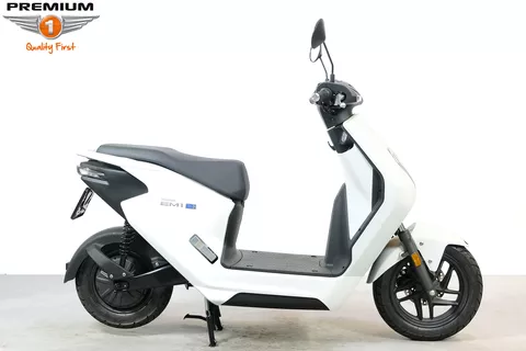 Honda EM1 e