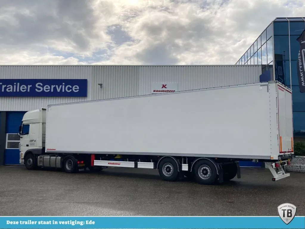 K&auml;ssbohrer SBT C / 20 - 12 / 18 Gesloten trailer TriDec Iso dak