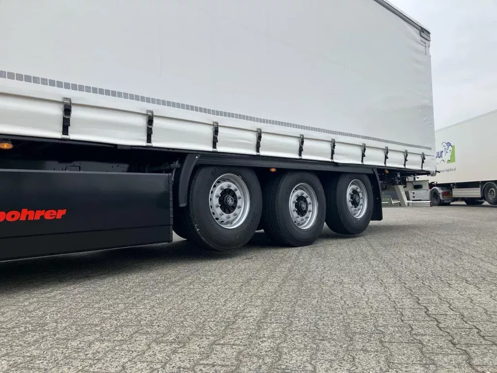 Kässbohrer SCS X+ / 90 - 12 / 27 Schuifzeilen multiplex vloer met palletkist 30 Europallets Kässbohrer SCS X+ / 90 - 12 / 27 Schuifzeilen multiplex vloer met palletkist 30 Europallets