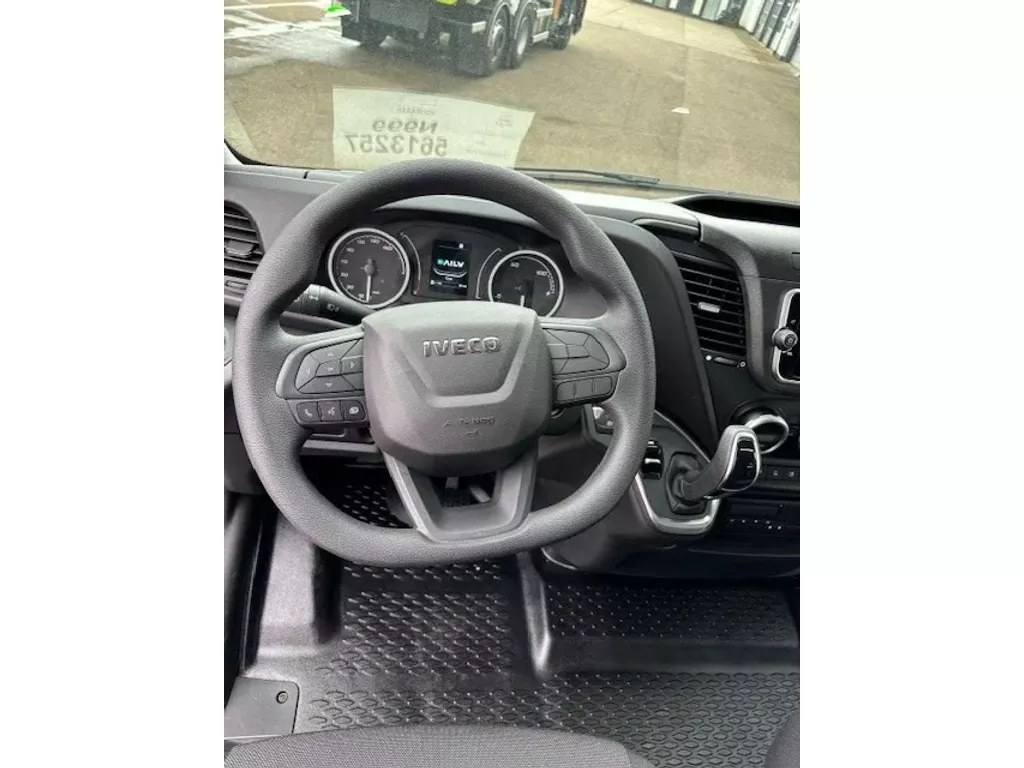 Iveco Daily Electric 42C14DE 74Kw dubbele cabine Iveco Daily Electric 42C14DE 74Kw dubbele cabine