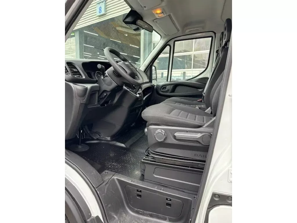 Iveco Daily Electric 42C14DE 74Kw dubbele cabine Iveco Daily Electric 42C14DE 74Kw dubbele cabine