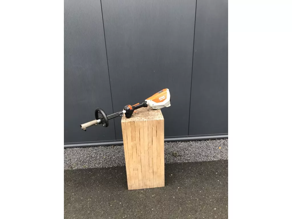 Stihl KMA 130 R accu combimotor 2024