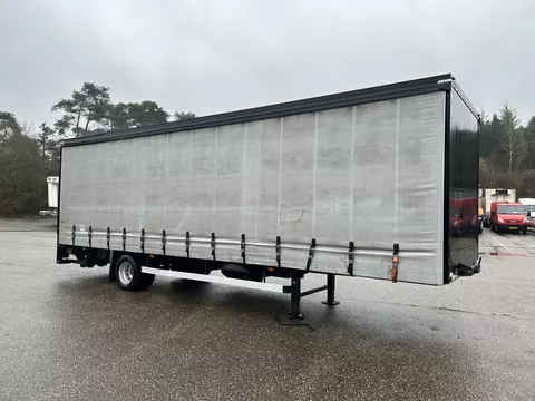 Veldhuizen Be oplegger schuifzeilen met laadklep 2000 kg