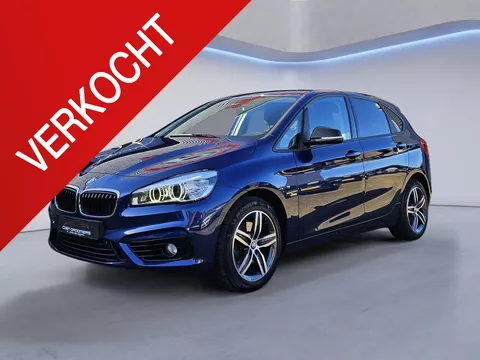 BMW 2-serie Active Tourer 218i Sport /Apple Carplay/Elektrische Achterklep/Sportstoelen/Stoelverw./Grootlichtassistent/Cruise&amp;Clima Control/(MET GARANTIE*)