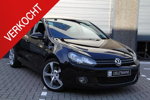 Volkswagen Golf 1.4 TSI Highline DSG Deep Black | Xenon | Alcantara | Cruise control | Navi Volkswagen Golf 1.4 TSI Highline DSG Deep Black | Xenon | Alcantara | Cruise control | Navi