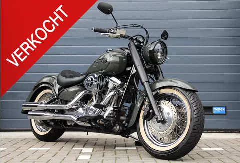 Yamaha XV 1600 Wild Star Custom | Vans & Hines | Vintage Green | Bom en Bomvol Yamaha XV 1600 Wild Star Custom | Vans & Hines | Vintage Green | Bom en Bomvol