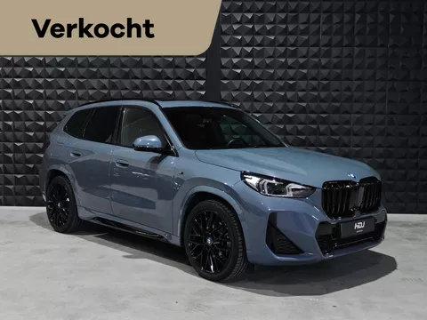 BMW X1 xDrive25e |M Sport |Pano | 20&rdquo; | HUD |  Zwart Optiek |