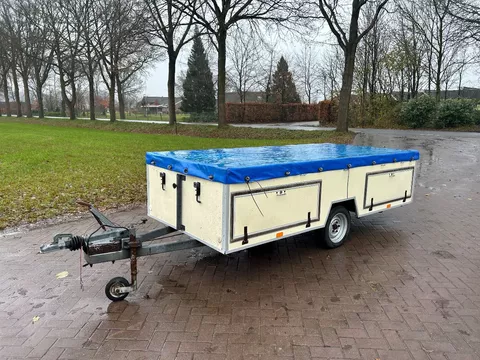 BARENTS gesloten aanhanger 1250 KG