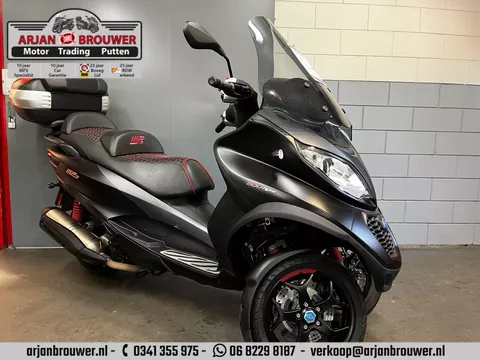 Piaggio 500 MP3 HPE Sport Advanced Piaggio 500 MP3 HPE Sport